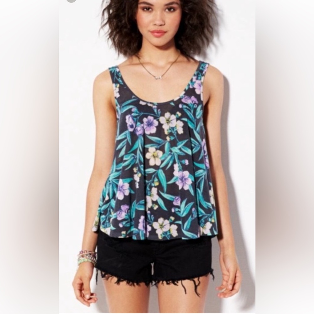 American Eagle Aloha Tank